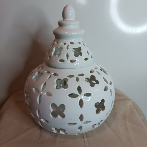 White Open Work Temple Jar - Picture 2 of 10